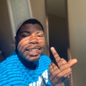 Meet your Posher, Lewis